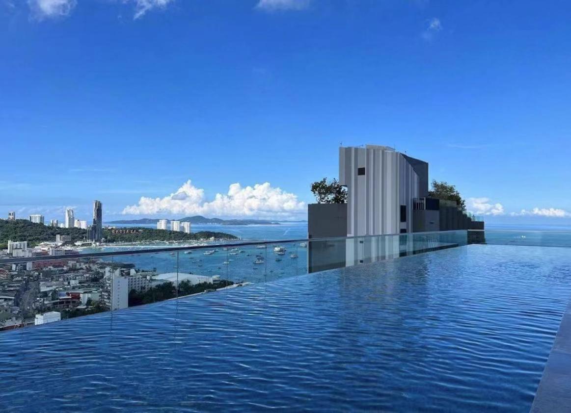 The Base Apartment Pattaya ภายนอก รูปภาพ