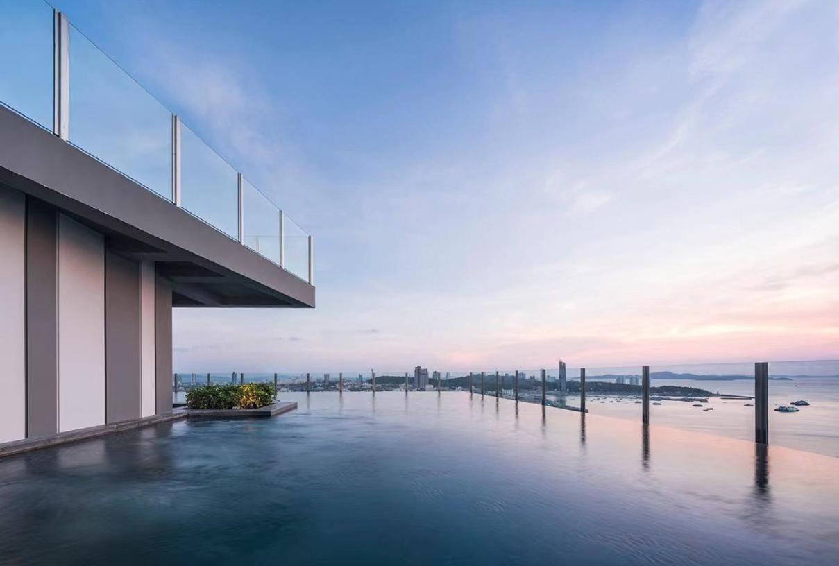The Base Apartment Pattaya ภายนอก รูปภาพ