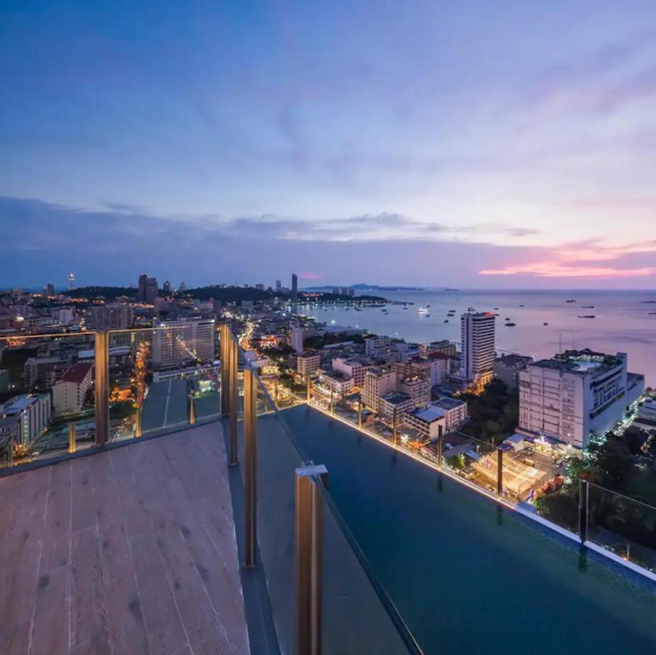 The Base Apartment Pattaya ภายนอก รูปภาพ