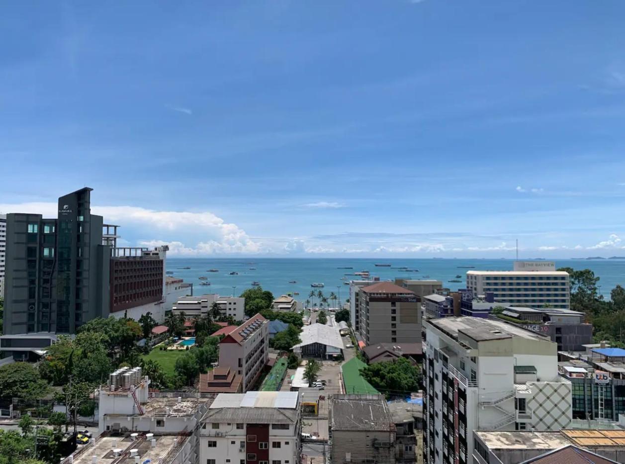 The Base Apartment Pattaya ภายนอก รูปภาพ